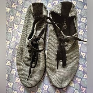Arcopedico Black and Gray Knit Sneakers